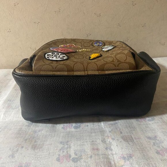 DISNEY VILLAIN COLLECTIBLE COACH BACK PACK WITH PATCHES - Picture 8 of 13